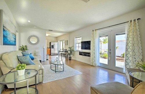 Davis Islands House | New! Sunny & Walkable Davis Islands Urban Oasis!