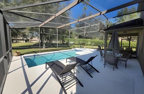 Calabria House | New to Market Spacious Private Pool Retreat