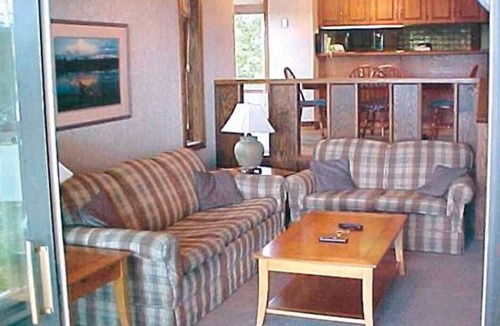 Huntsville Condo | New Years at Deerhurst