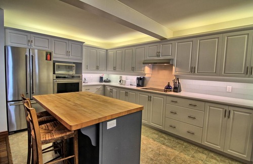 Bala Cottage | Newly Renovated! 3 Kayaks! Beach! Level Lot, Private, Location AA!