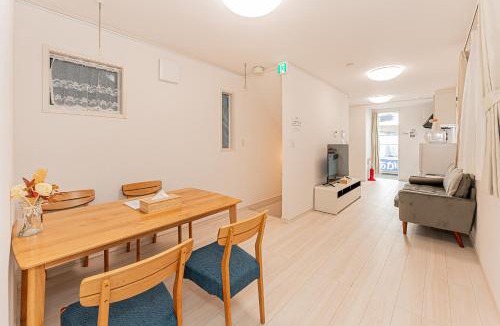 Kita House | Newly Built 4-Bedroom House in Shopping Street, 8-Min Walk from Akabane Station