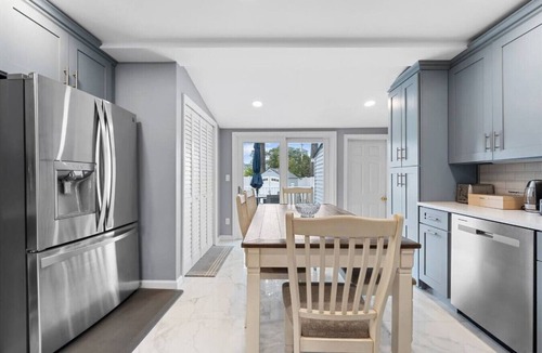 Amityville House | Newly Designed 3Br/2Ba Home 10min drive to Beach