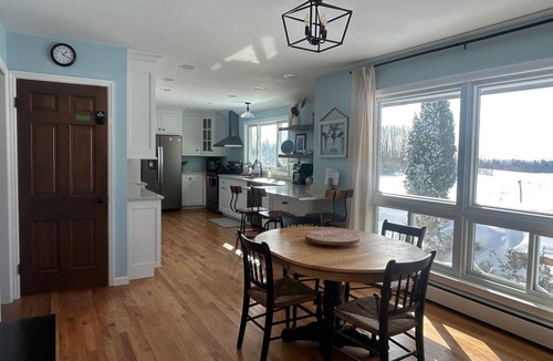 Cazenovia House | Newly remodeled 5 bdrm/3 bth house in Cazenovia, sleeps 10, close to village!