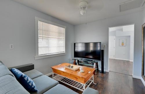 New Port Richey Apartment | Newly Remodeled Home 1 Mi to Dtwn New Port Richey