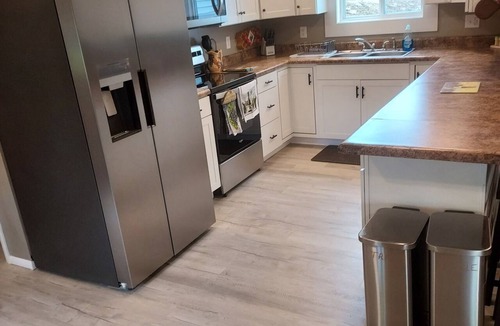 Bluff Point House | Newly renovated 5 bedroom pet friendly house in Keuka NY. First floor ensuite
