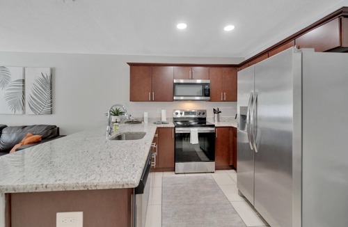 Apollo Beach Condo | Newly Renovated Condo in Apollo Beach !