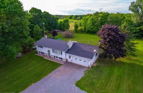 Battersea House | Newly Renovated Country Home