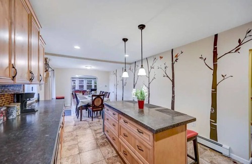 Mount Pocono House | Newly renovated, game room, skiing, sauna, water parks, golf.