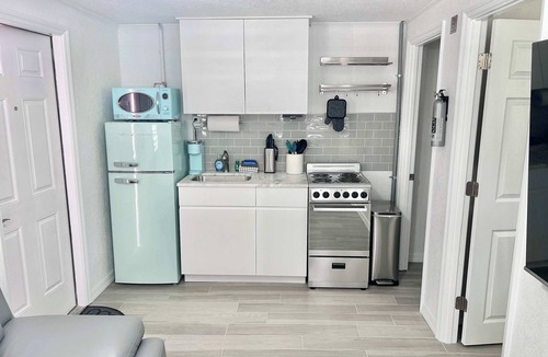 Charlotte Harbor Apartment | Newly Renovated Charlotte Harbor - Sunset Inn #7