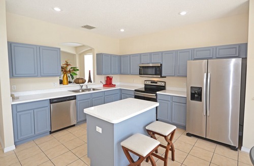 Seasons Villa | Newly updated 6 bedroom pool home in Kissimmee - Spa and games room