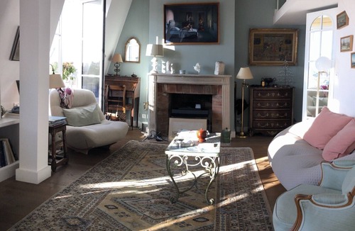 Quartier de la Monnaie Apartment | Next to Notre Dame, in the heart of Paris, charm and refinement. 7 days minimum