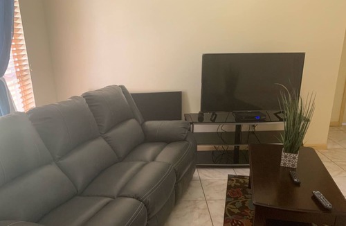 Oak Ridge House | Nextdoor of Milenia Mall/Universal/I-Drive/Disney