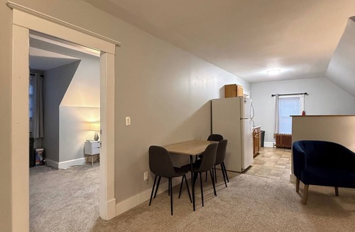 DuBois Apartment | NH3 - Historic Charm - Cozy 3BR Apartment