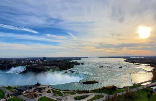 Fallsview Hotel | Niagara Falls Marriott Fallsview Hotel & Spa