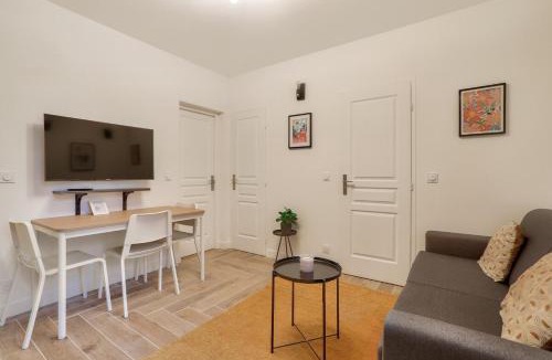 Aubervilliers Apartment | Nice 2BR apartment for 4 people
