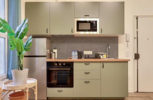 Aubervilliers Apartment | Nice 2BR apartment for 4 people