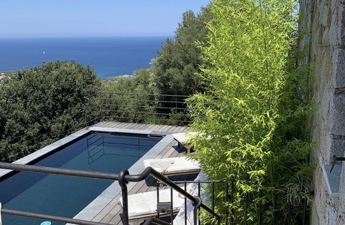 Corbara Villa | Nice Modern Villa!