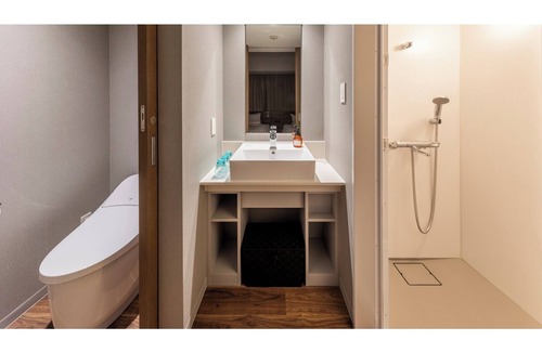 Ariake Hotel | Nonsmoking Deluxe Twin Room Breakfast included /Koto-ku Tokyo