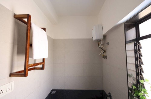 Vile Parle West Apartment | Nook&Co - Vile Parle 3