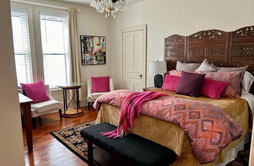 Guelph House | Norfolk Guest House Inn