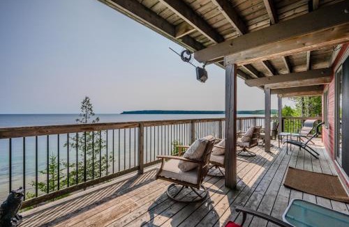 Lion's Head House | Norse Nook Waterfront W Hot Tub & Sauna