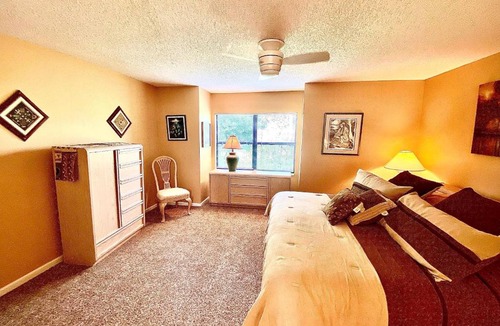 Ventura Villa | North Oasis Condo - 3BR Home Close to Disney and Parks