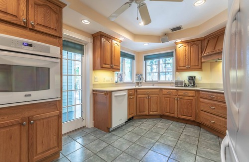 New Town House | November Special-Private Home- Sun-filled Pool- Neighborhood Water Inlet