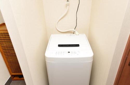 Shinjuku Villa | NY House 2新宿三階建て3室2シャワー2トイレ