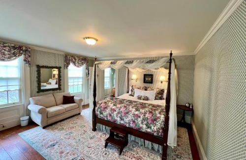 Town of Jerusalem Bed & Breakfast | Oak & Anchor Inn