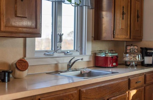 Cedarhurst House | Oakbend Cottage | 2 Bed, 1 Bath
