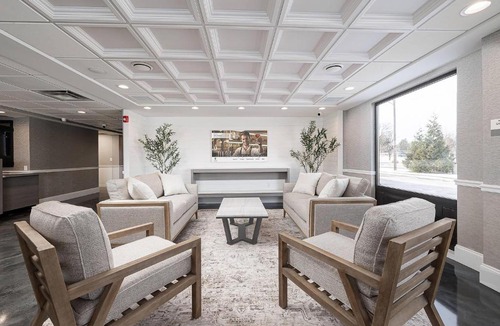 Rochester Hotel | Oakfield Hotel & Suites Rochester, an Ascend Collection Hotel