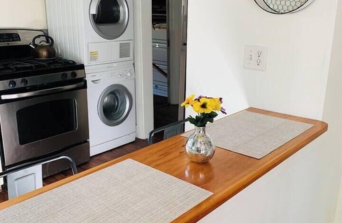 Fly Creek House | *Oaks Creek Cottage*ON the Creek*3bd 2bath Sleeps6