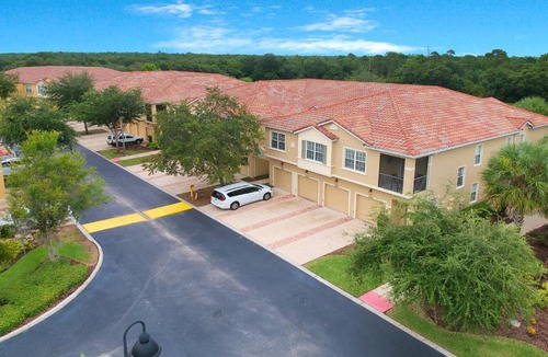 West Kissimmee Hotel | Oakwater Resort 2805
