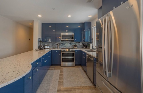 Rehoboth by the Sea Condo | Ocean Block! Downtown Dewey Beach Penthouse with Ocean Views