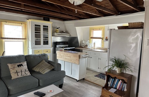 Point Pleasant Beach Cottage | Ocean View Beach Cottage W/Shared "Private" Beach #2