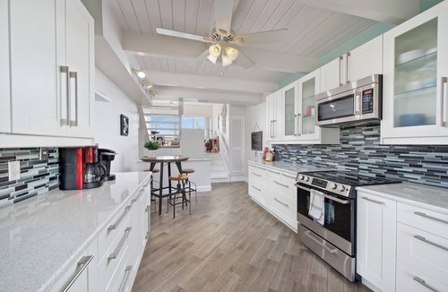 Melbourne Beach House | Oceanfront 3-Bedroom/2-Bath Luxury Townhouse in the heart of Melbourne Beach