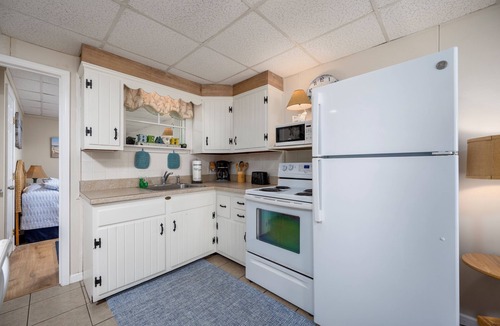 Midtown Ocean City Condo | Oceanfront condos with 3 night minimum rentals and linens included!