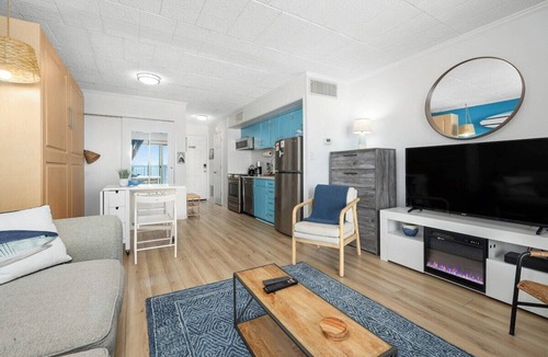 North Ocean City Condo | OceanFront-Fireplace-sleeps4-Balcony-King
