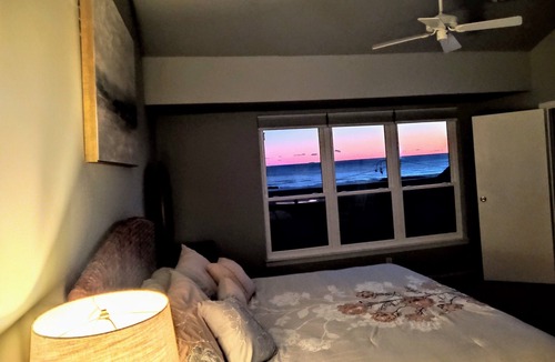 Alden Manor House | Oceanfront/Pool/Bikes/Parking/Location! Location! Great Energy, Great Vibe!