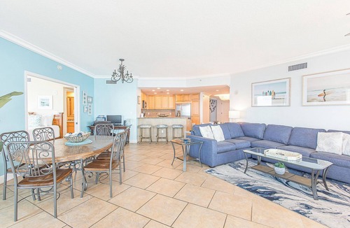 Pensacola Beach Condo | Oceanfront Tower 3 Gulf & Bay View 3-Bedroom 18th Floor Condo in Pensacola Beach