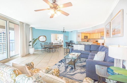 Pensacola Beach Condo | Oceanfront Tower 3 Gulf & Bay View 3-Bedroom 18th Floor Condo in Pensacola Beach