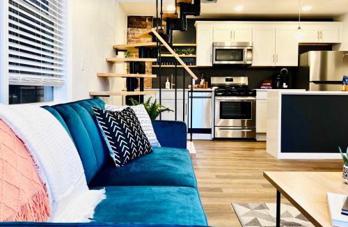 Verona Apartment | Off Street Reserved Parking, Full Kitchen, Newly Renovated