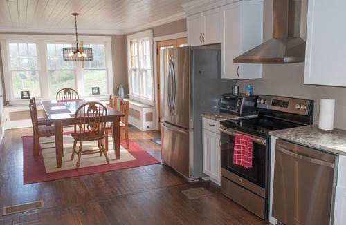 Ohiopyle House | Ohiopyle Farmhouse that borders Ohiopyle State Park