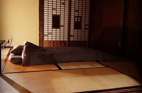 Yamanashi Bed & Breakfast | Old private home stay with outdoor sauna
