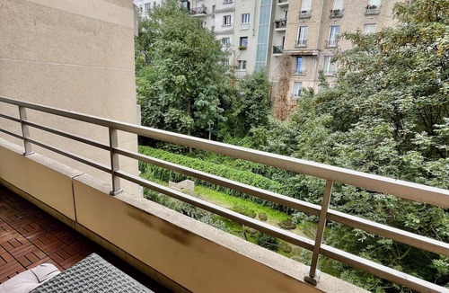 Quartier des Grandes-Carrieres Apartment | Olympics Special: Charming 3 Bedroom Apartment With Terrace for Rent Montmartre