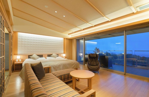 Yawatano House | Omuro no Mori Gyokusui - 13 years or older -