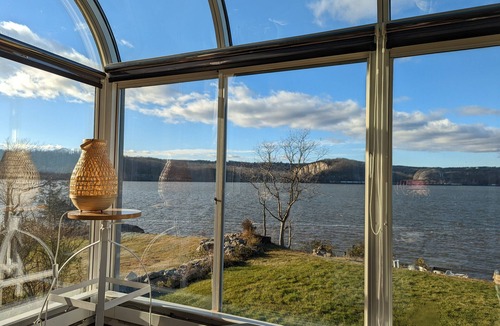 Wappingers Falls House | Once in a Lifetime Hudson River Views - 6 bedrooms, sleeps 12