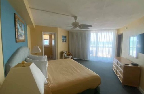 Daytona Beach Shores Resort | One Bedroom, Ocean Front, Luxury Condo, Daytona Beach, FL 3938491