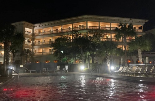 Seacrest Beach Condo | One Bedroom, 620 Sq Ft, Seacrest Beach, Free Bikes