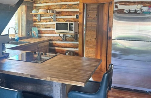 Payson Cabin | One of the original Mead Cabins